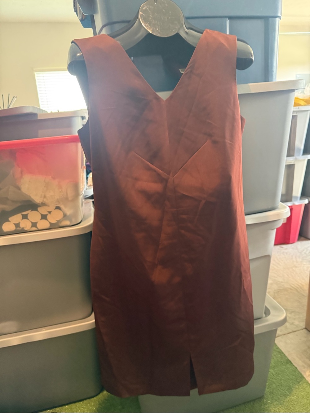 Sleeveless V-Neck Shift Dress in Rust Brownp30